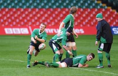 27.11.09 - Wales Rugby Training - Dwayne Peel in action during training. 