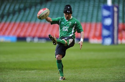 27.11.09 - Wales Rugby Training - Shane Williams during training. 