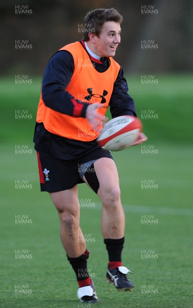 271112 - Wales Rugby Training -Jonathan Davies during training