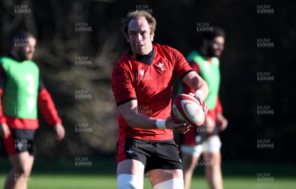 271120 - Wales Rugby Training - Alun Wyn Jones during training