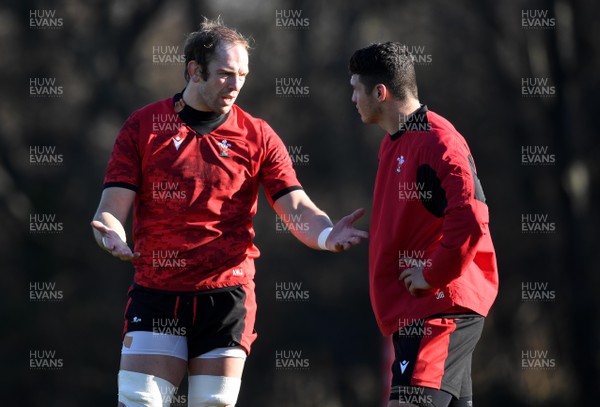 271120 - Wales Rugby Training - Alun Wyn Jones and James Botham during training