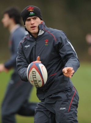 28.01.08 - Wales Rugby Training - Jamie Roberts in action during training 