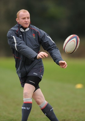 28.01.08 - Wales Rugby Training - Martyn Williams in action during training 