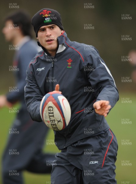 28.01.08 - Wales Rugby Training - Jamie Roberts in action during training 