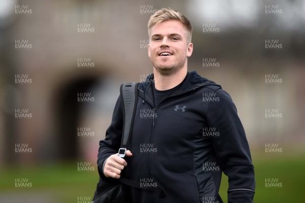 280119 - Wales Rugby Training - Gareth Anscombe during training