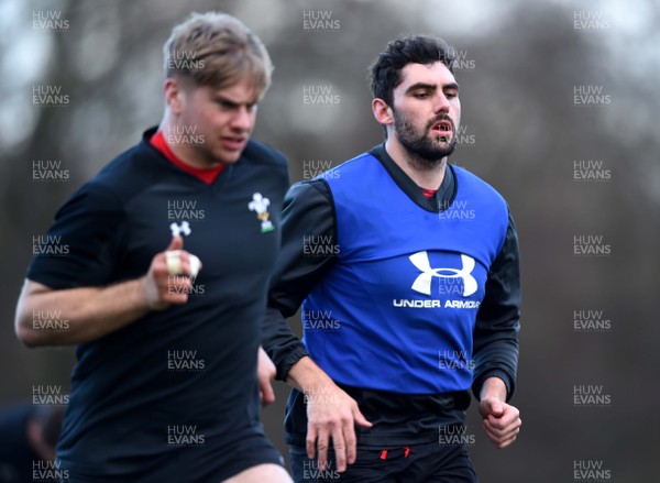 280119 - Wales Rugby Training - Aaron Wainwright and Cory Hill during training