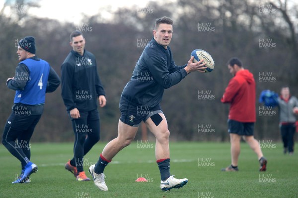280119 - Wales Rugby Training - Jonathan Davies during training