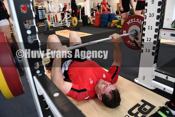 280122 - Wales Rugby Training - Ryan Elias during a gym session
