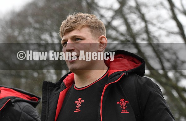 280122 - Wales Rugby Training - Jac Morgan during training