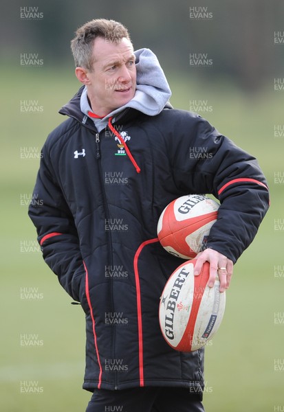 280213 - Wales Rugby Training -Rob Holwey during training