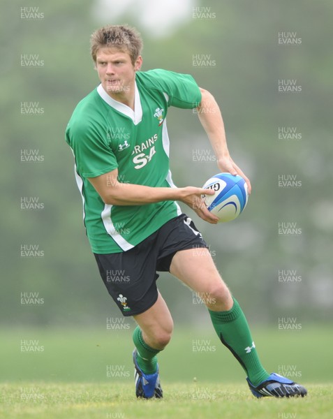28.05.09 - Wales Rugby Training - Dan Biggar during training. 