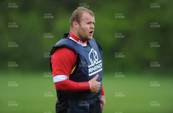 280513 - Wales Rugby Training -Scott Andrews during training