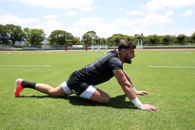280625 - Wales Rugby Training Session in Kitakyushu - Johnny Williams