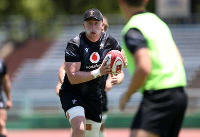 280625 - Wales Rugby Training Session in Kitakyushu - Tommy Reffell during training