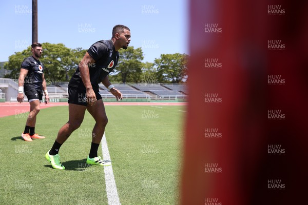 280625 - Wales Rugby Training Session in Kitakyushu - Ben Thomas during training