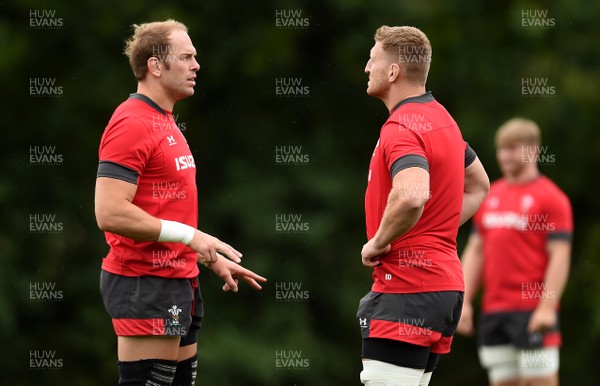 280819 - Wales Rugby Training - Alun Wyn Jones and Bradley Davies during training