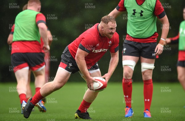 280819 - Wales Rugby Training - Samson Lee during training
