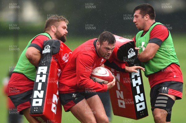 280819 - Wales Rugby Training - Owen Lane during training