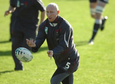 28.09.07 - Wales Rugby World Cup Training - Tom Shanklin in action during training 