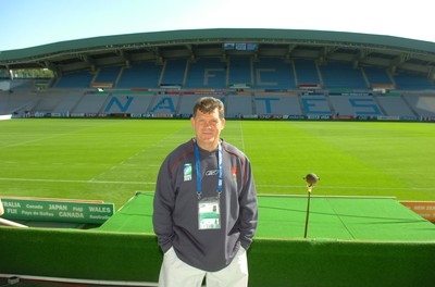 28.09.07 - Wales Rugby World Cup Training - Wales Coach, Gareth Jenkins looks around the stadium in Nantes where his team will play Fiji 