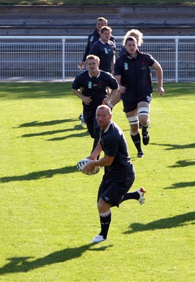 28.09.07 Wales rugby training... Wales' Gareth Thomas during training in St Nazaire. 