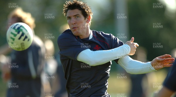 28.09.07 - Wales Rugby World Cup Training - James Hook in action during training 