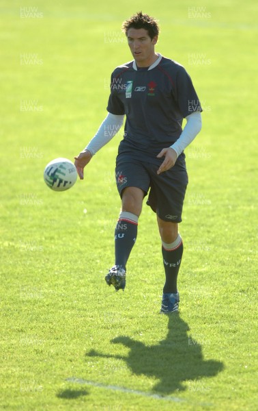 28.09.07 - Wales Rugby World Cup Training - James Hook in action during training 