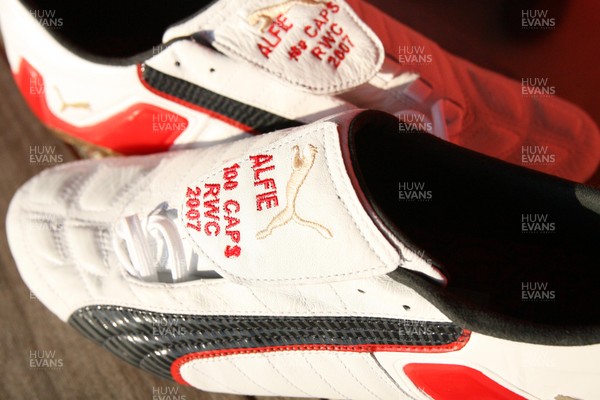 28.09.07 Wales rugby training... Wales captain Gareth Thomas' special boots for the game against Fiji. 