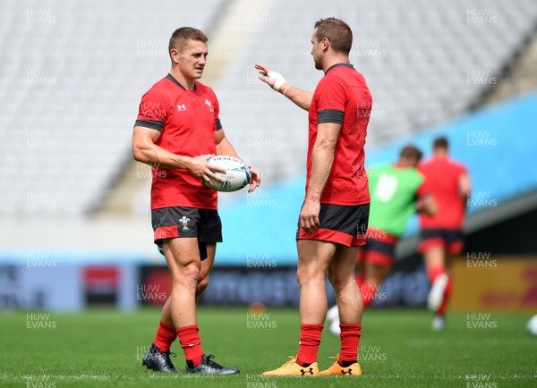 280919 - Wales Rugby Training - Jonathan Davies and Hadleigh Parkes during training