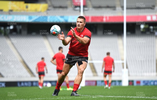 280919 - Wales Rugby Training - Jonathan Davies during training