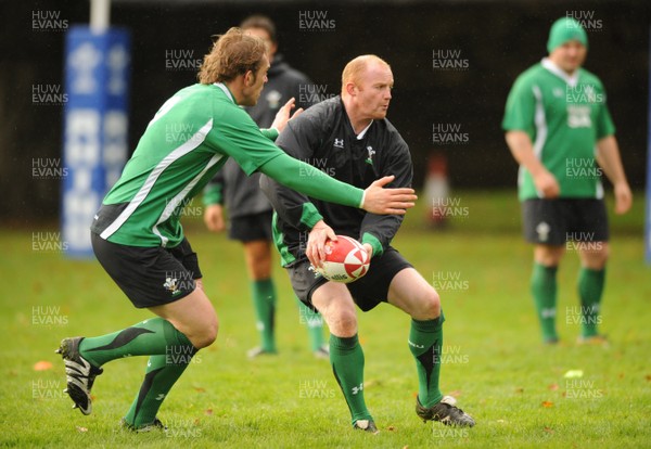 28.10.08 - Wales Rugby Training - Martyn Williams and Alun Wyn Jones in action during trainig 