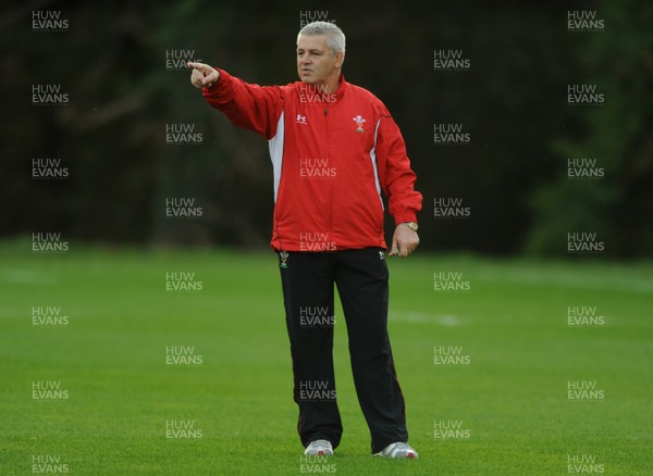 28.10.09 - Wales Rugby Training - Head coach Warren Gatland during training. 