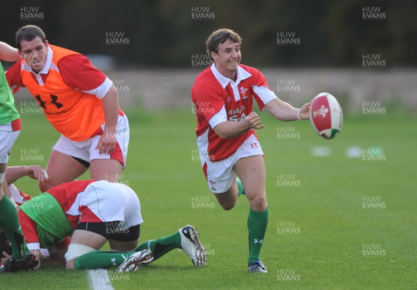 28.10.09 - Wales Rugby Training - Martin Roberts in action during training. 