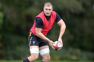 281016 - Wales Rugby Training -James King during training