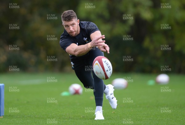 281016 - Wales Rugby Training -Rhys Webb during training