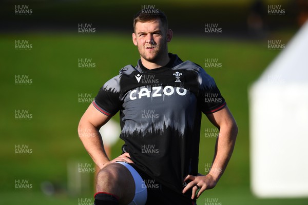 281022 - Wales Rugby Training - Dan Lydiate during training