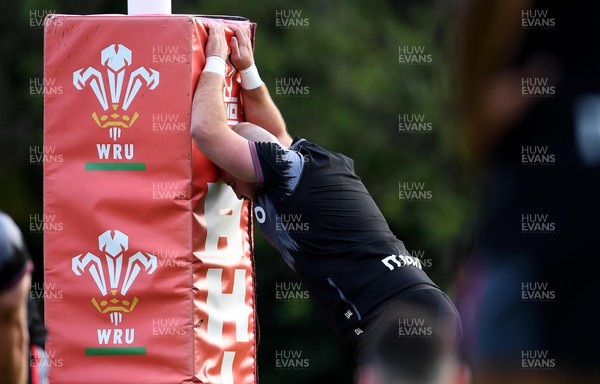 281022 - Wales Rugby Training - Dillon Lewis during training