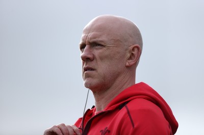 281025 - Wales Rugby Training in their first week of camp for this years Quilter Nations Series - Steve Tandy, Head Coach during training