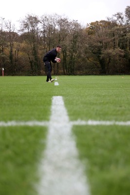 281025 - Wales Rugby Training in their first week of camp for this years Quilter Nations Series - Reuben Morgan-Williams during training