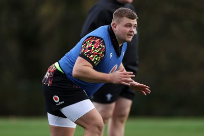 281025 - Wales Rugby Training in their first week of camp for this years Quilter Nations Series - Danny Southworth during training