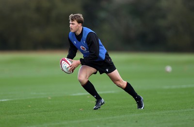 281025 - Wales Rugby Training in their first week of camp for this years Quilter Nations Series - Jacob Beetham during training