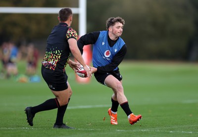 281025 - Wales Rugby Training in their first week of camp for this years Quilter Nations Series - Dan Edwards during training