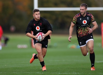 281025 - Wales Rugby Training in their first week of camp for this years Quilter Nations Series - Callum Sheedy during training