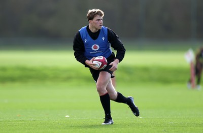 281025 - Wales Rugby Training in their first week of camp for this years Quilter Nations Series - Jacob Beetham during training