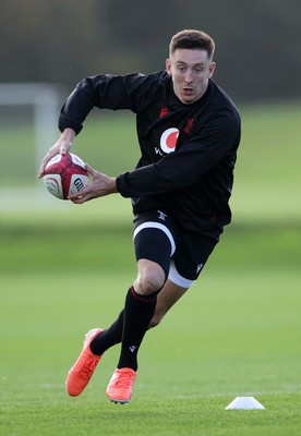 281025 - Wales Rugby Training in their first week of camp for this years Quilter Nations Series - Josh Adams during training