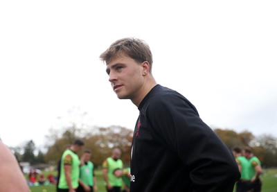 281025 - Wales Rugby Training in their first week of camp for this years Quilter Nations Series - Jacob Beetham during training