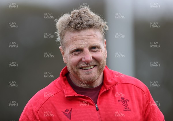 281025 - Wales Rugby Training in their first week of camp for this years Quilter Nations Series - Duncan Jones, Scrum Coach during training