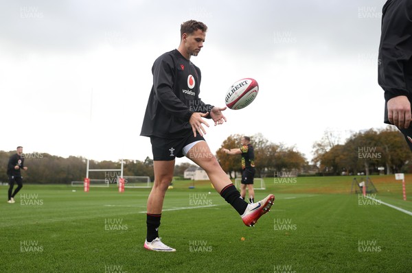 281025 - Wales Rugby Training in their first week of camp for this years Quilter Nations Series - Kieran Hardy during training
