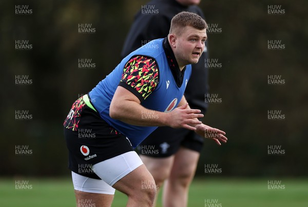 281025 - Wales Rugby Training in their first week of camp for this years Quilter Nations Series - Danny Southworth during training