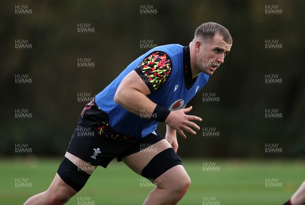 281025 - Wales Rugby Training in their first week of camp for this years Quilter Nations Series - Morgan Morse during training